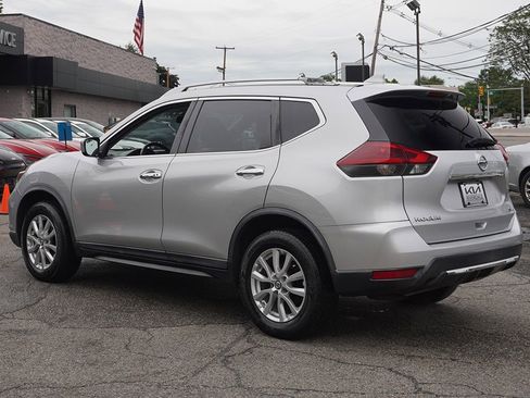 Used 2018 Nissan Rogue SV AWD/4WD image 6
