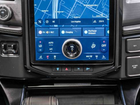 Used 2022 Ford F150 Lightning Platinum AWD/4WD image 17