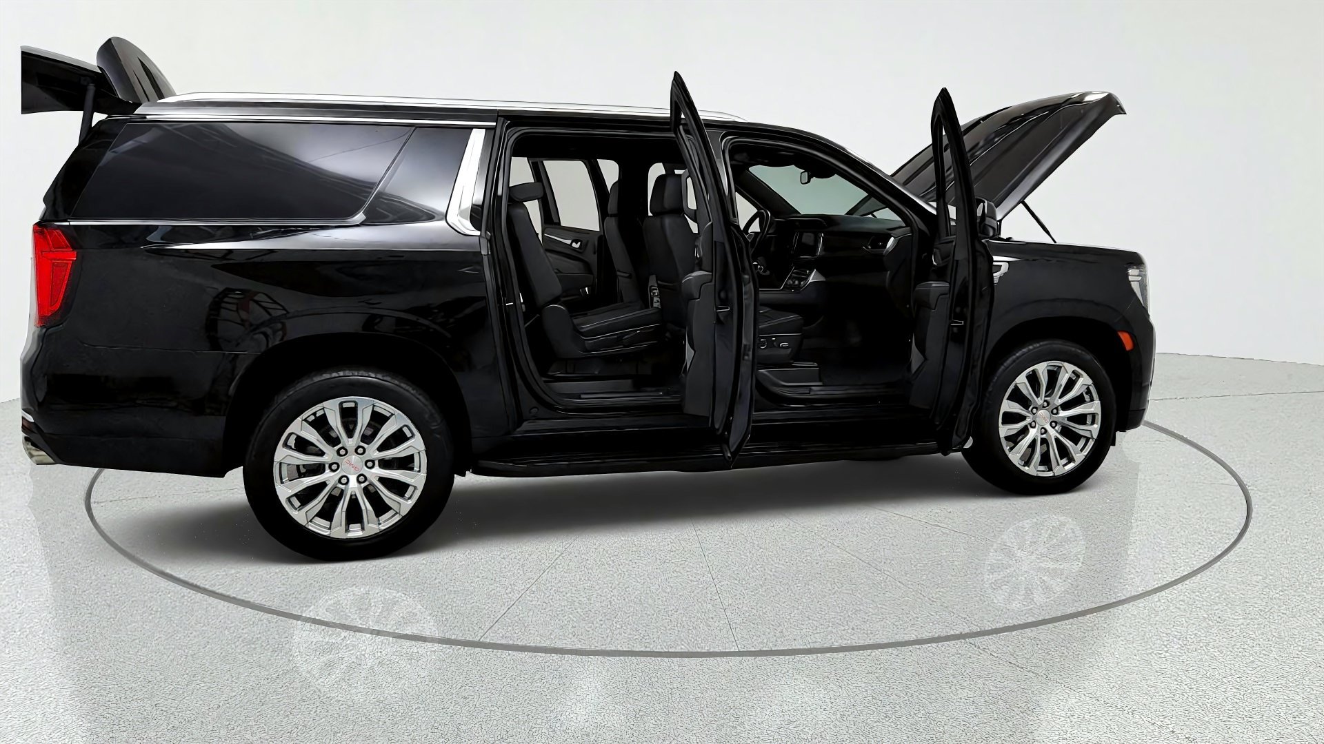 Used 2024 GMC Yukon XL Denali AWD/4WD image 13
