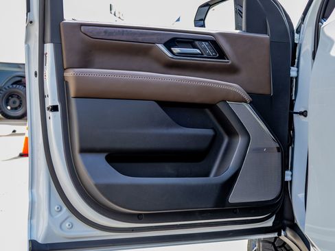 Used 2026 GMC Yukon XL Denali Ultimate image 38