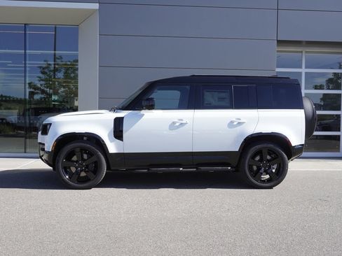 New 2026 Land Rover Defender 110 X-Dynamic SE AWD/4WD image 8