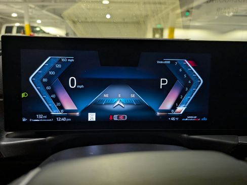 Used 2024 BMW 230i xDrive Coupe w/ Convenience Package image 26