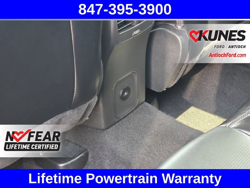 Certified 2025 Ford Escape Platinum AWD/4WD image 32