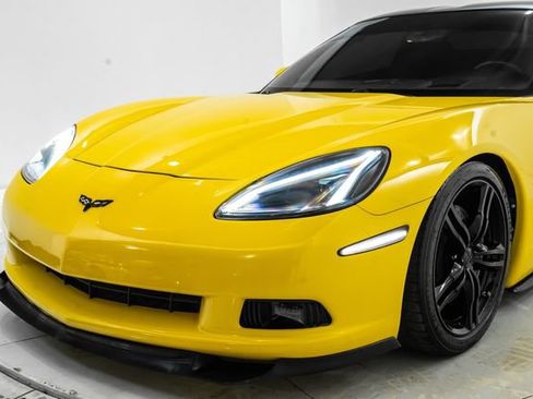 Used 2013 Chevrolet Corvette Coupe w/ 3LT Preferred Equipment Group RWD image 16