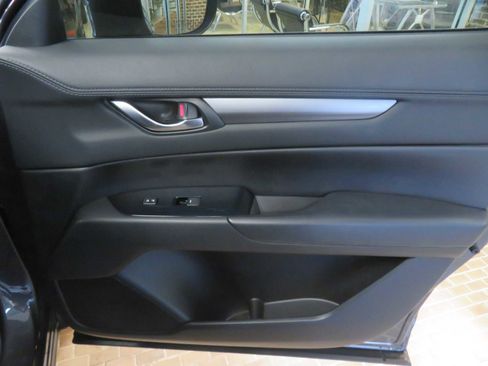 Used 2019 MAZDA CX-5 Touring image 23