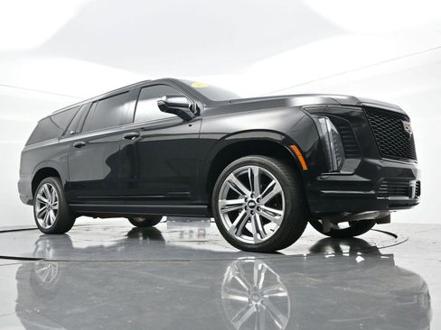 Used 2025 Cadillac Escalade ESV Sport Platinum image 57