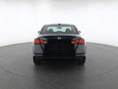 Used 2025 Nissan Altima 2.5 SV FWD image 7