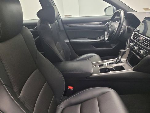 Used 2018 Honda Accord Sport image 21