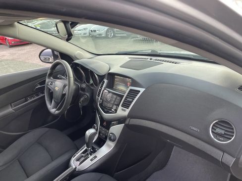 Used 2015 Chevrolet Cruze LT w/ Sun And Sound Package image 12
