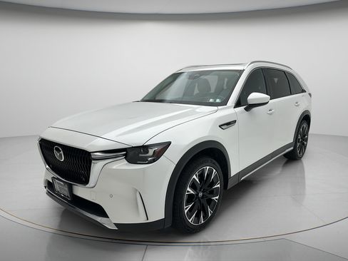 Used 2024 MAZDA CX-90 Plug-In Hybrid w/ Premium Pkg AWD/4WD image 3