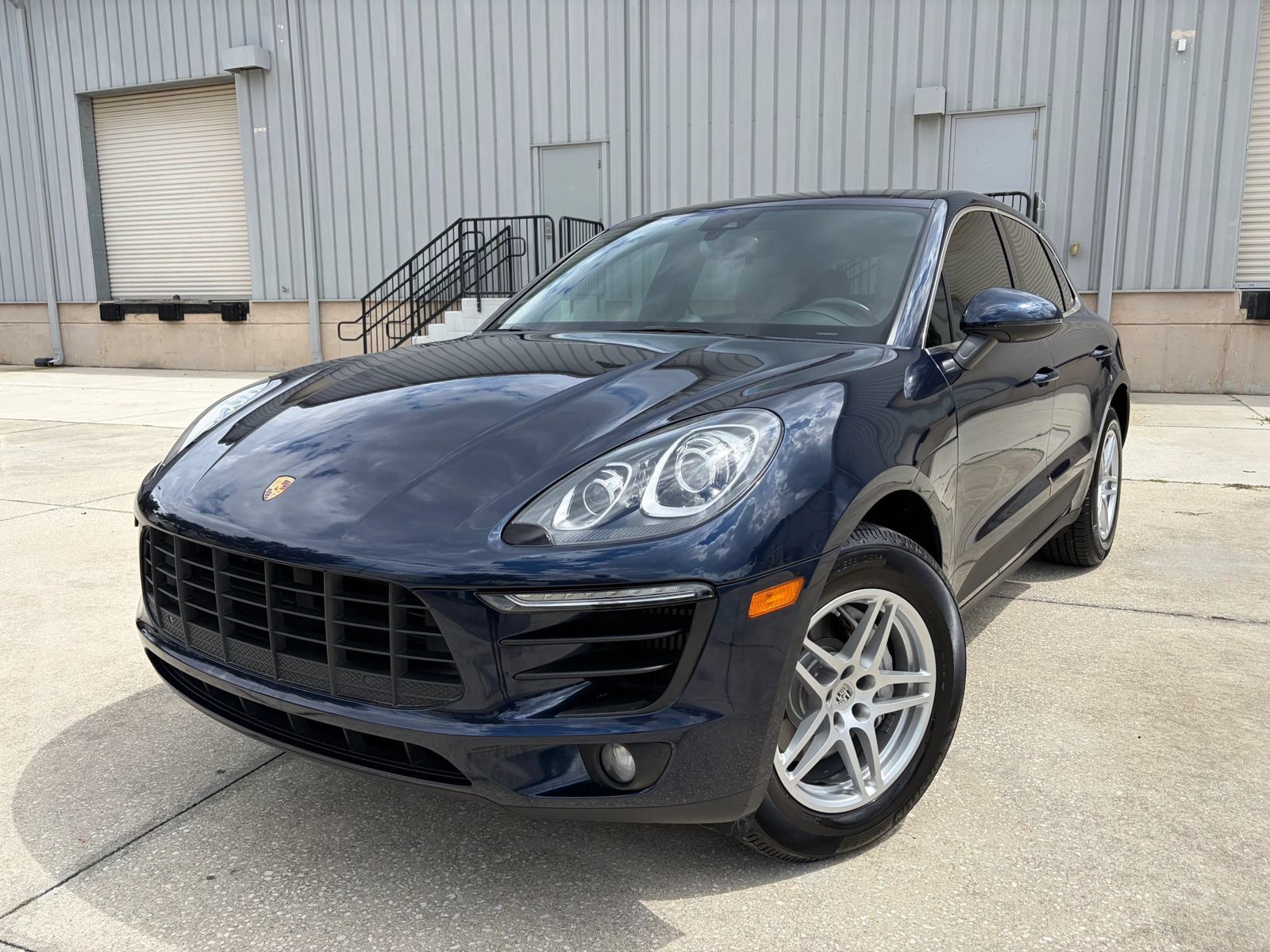 Used 2017 Porsche Macan S AWD/4WD image 7