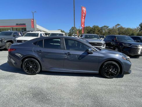 New 2026 Toyota Camry SE w/ Convenience Package image 2