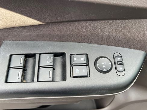 Used 2014 Honda CR-V EX image 12
