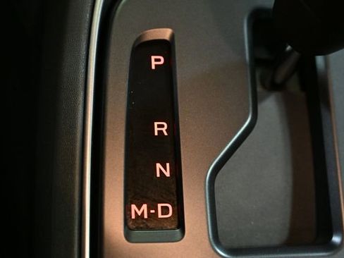 Used 2025 Subaru Crosstrek 2.0i Premium image 30