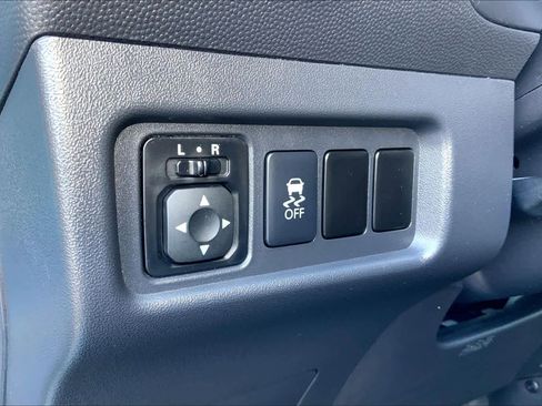 Used 2017 Mitsubishi Mirage ES image 31