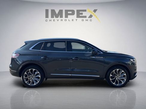 Used 2021 Lincoln Nautilus Reserve FWD image 6