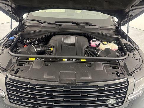 New 2026 Land Rover Range Rover Long Wheelbase SE AWD/4WD image 28