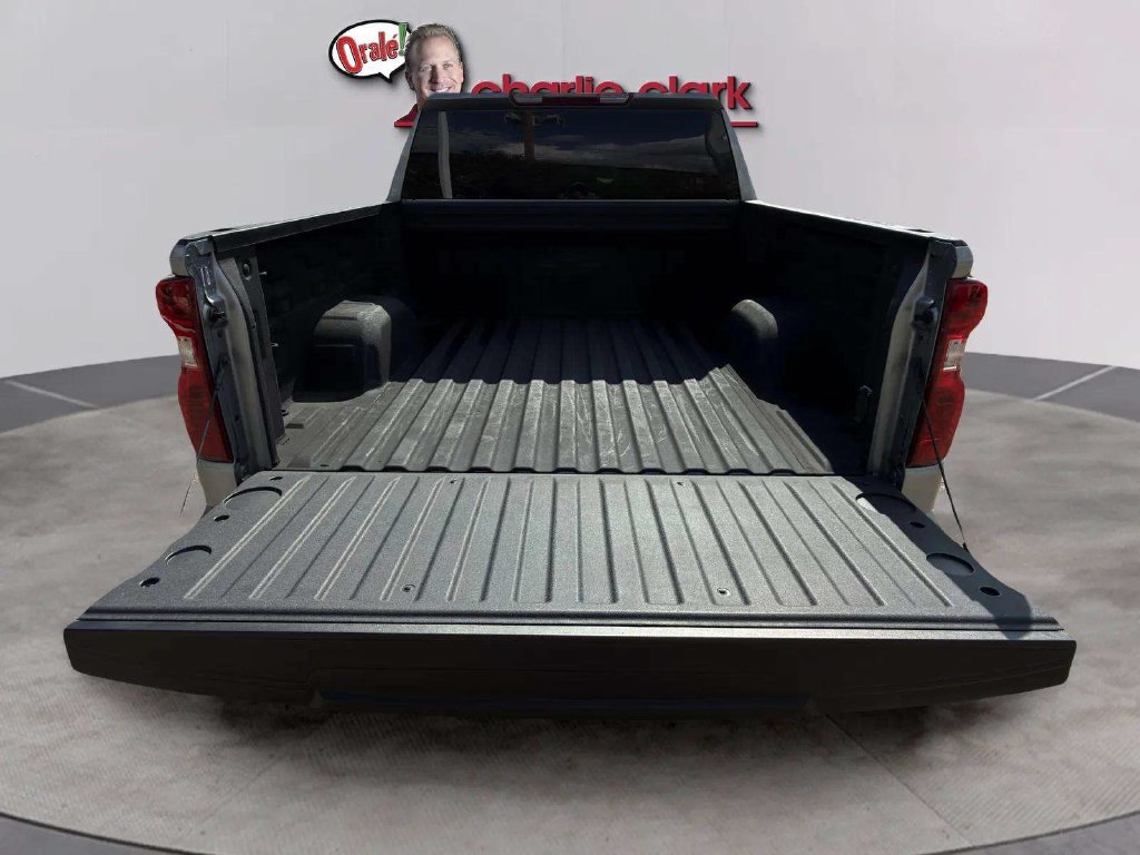 Used 2025 Chevrolet Silverado 1500 Custom Trail Boss AWD/4WD image 26