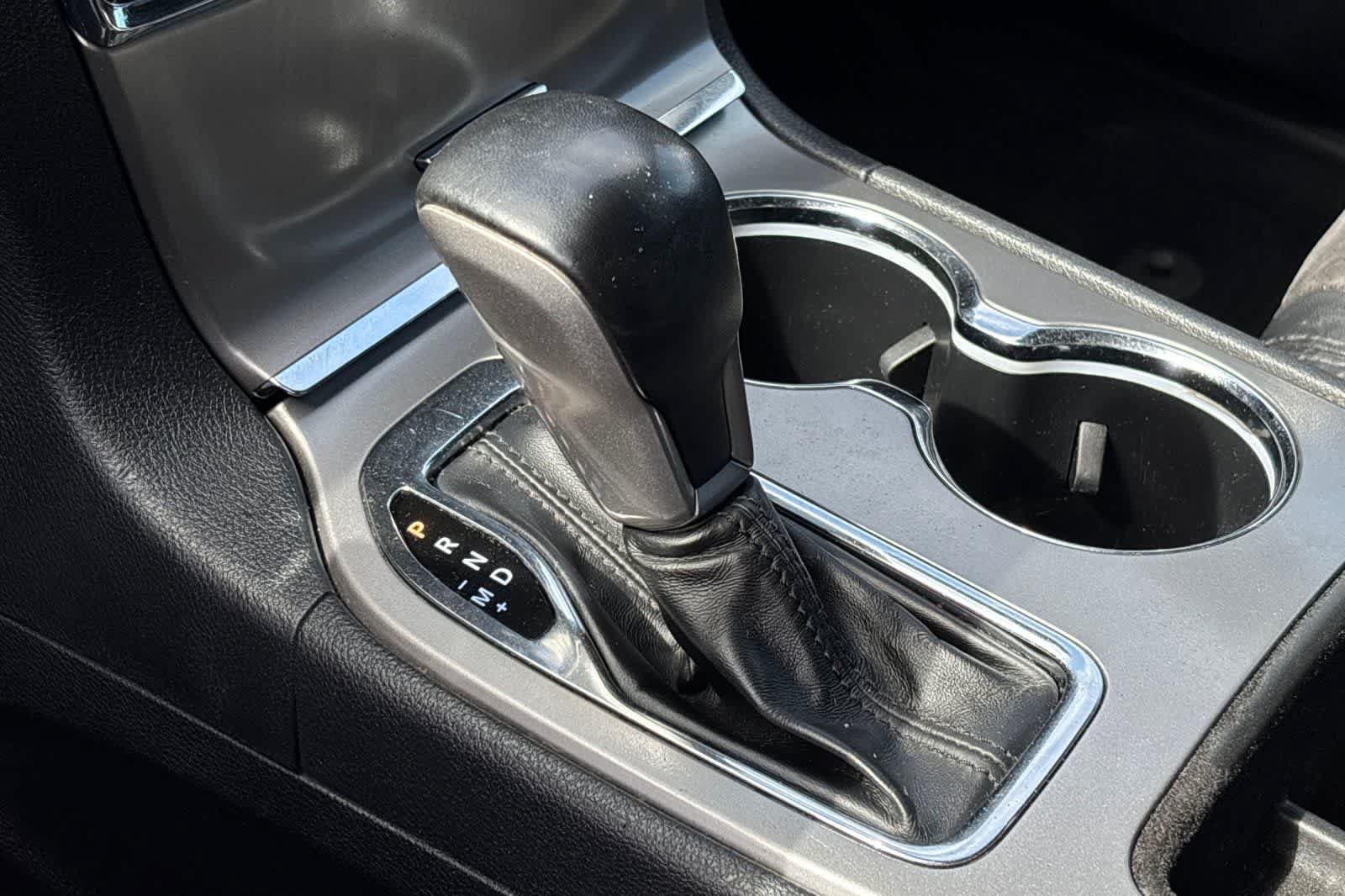 Used 2020 Jeep Grand Cherokee Altitude AWD/4WD image 40