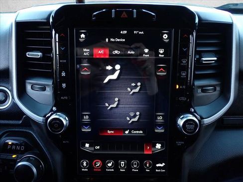 Used 2020 RAM 1500 Big Horn AWD/4WD image 17