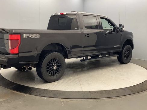 Used 2022 Ford F250 Lariat w/ Black Appearance Package AWD/4WD image 5