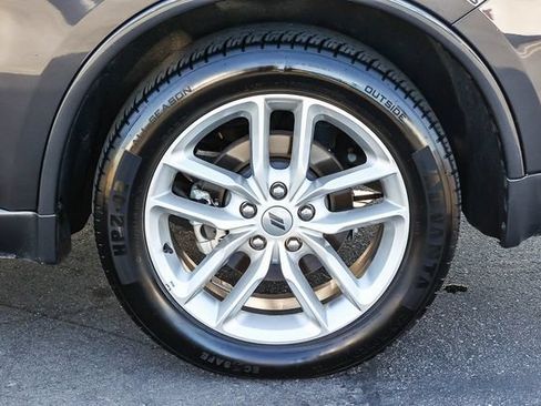 Used 2024 Dodge Durango GT RWD image 8