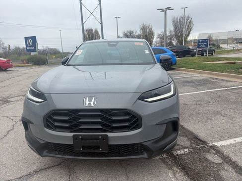 Used 2026 Honda HR-V Sport image 2