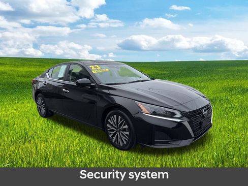 Used 2023 Nissan Altima 2.5 SV image 3