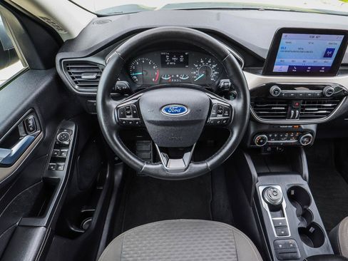Used 2021 Ford Escape SE w/ Cold Weather Package AWD/4WD image 25