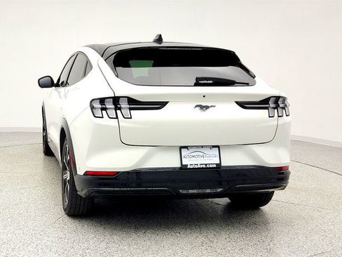 Used 2021 Ford Mustang Mach-E Premium image 6