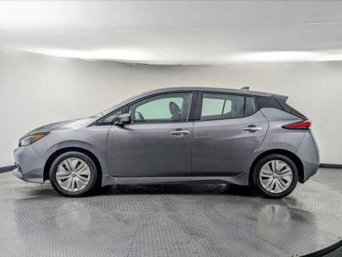 Used 2022 Nissan Leaf S FWD image 3