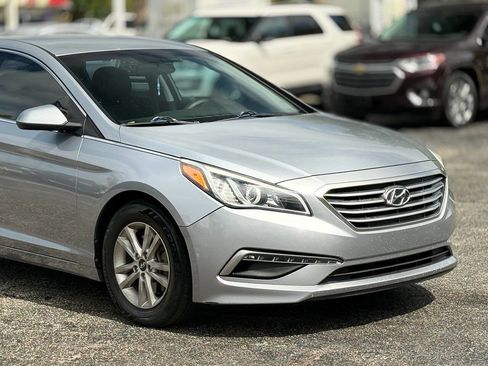 Used 2015 Hyundai Sonata SE image 11