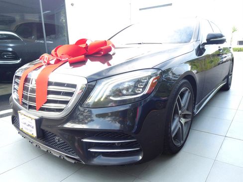 Used 2020 Mercedes-Benz S 560 4MATIC Sedan w/ AMG Line Exterior image 5