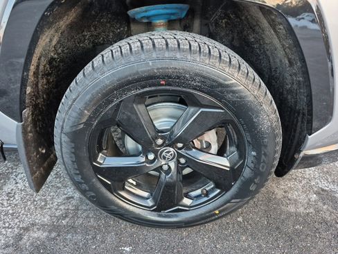 Used 2020 Toyota RAV4 XSE image 8