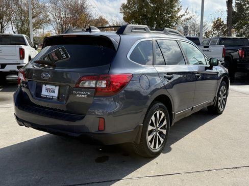 Used 2017 Subaru Outback 2.5i Limited image 5