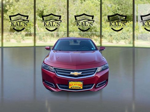 Used 2019 Chevrolet Impala LT image 2
