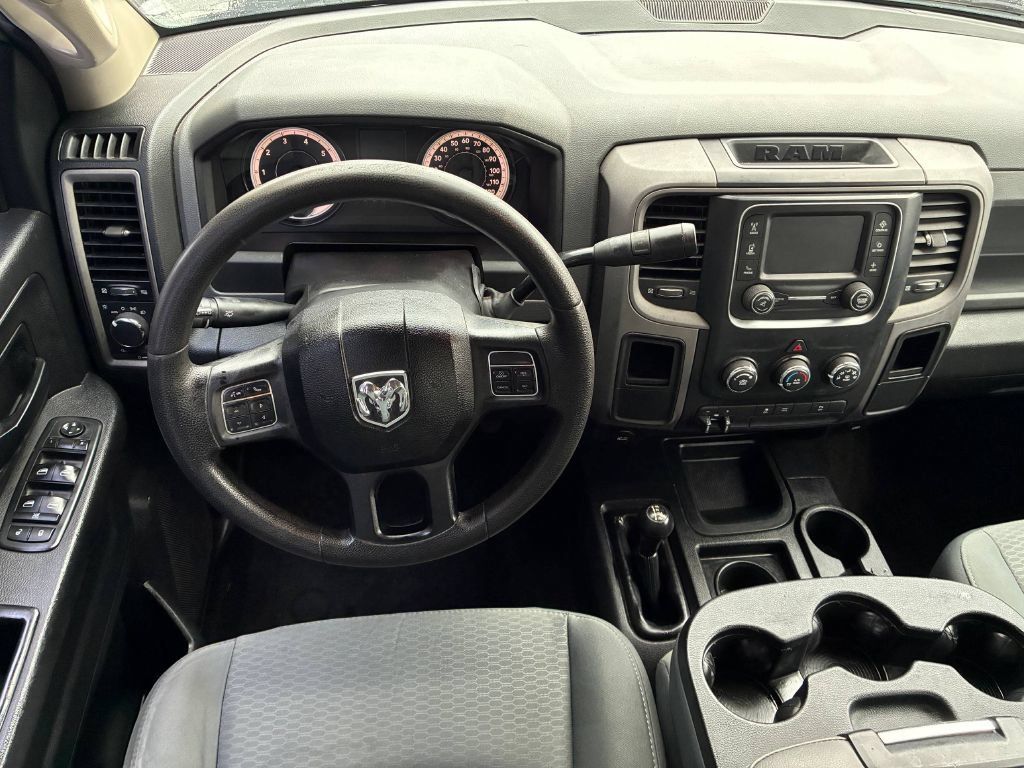 Used 2015 RAM 3500 Tradesman w/ Chrome Appearance Group AWD/4WD image 18
