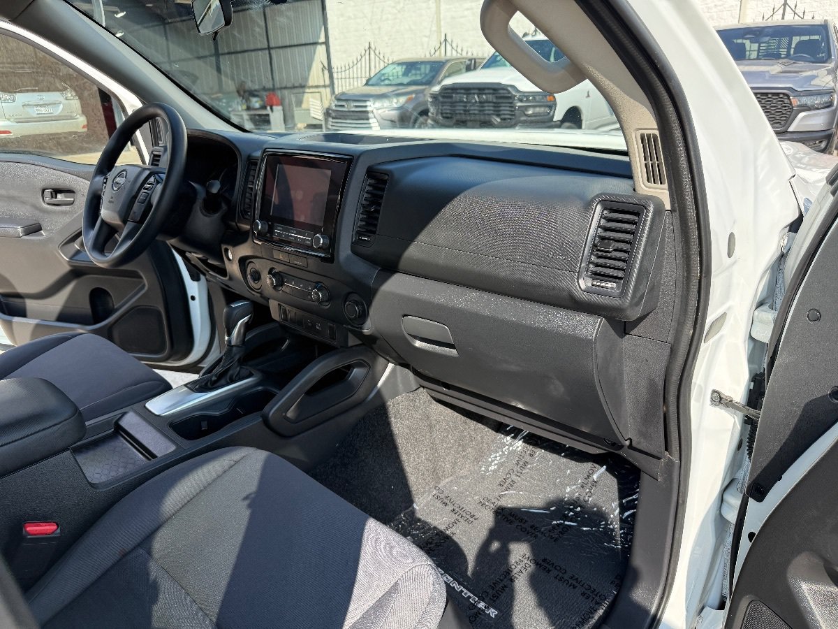 Used 2022 Nissan Frontier S RWD image 14