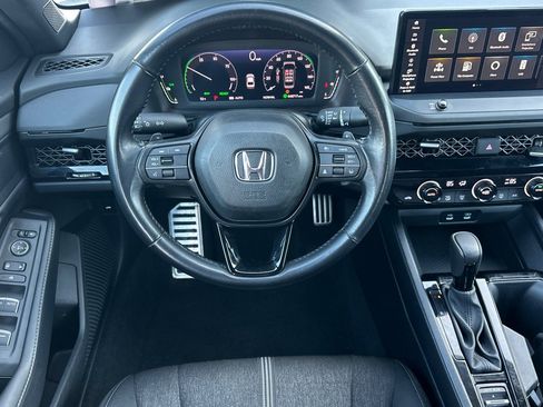 Used 2024 Honda Accord Sport image 17