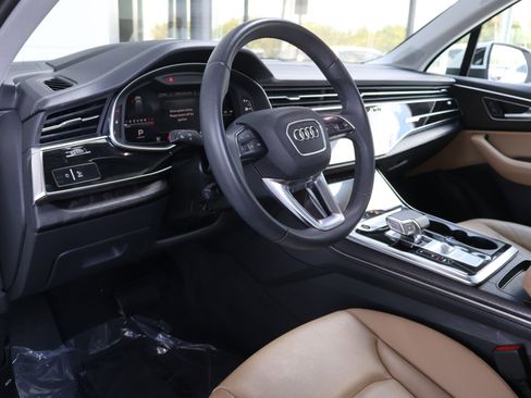 Used 2023 Audi Q7 3.0T Prestige AWD/4WD image 12