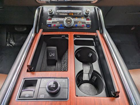 Certified 2024 Lincoln Navigator Reserve image 21