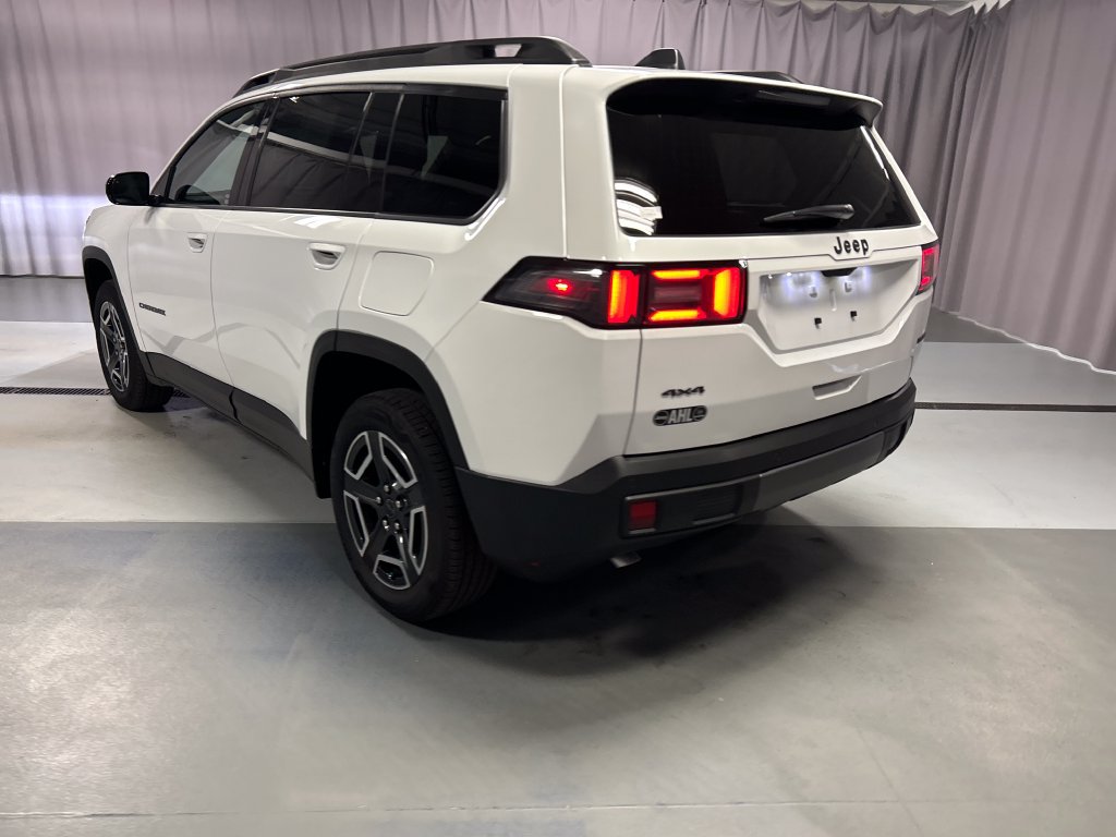 Used 2026 Jeep Cherokee Limited AWD/4WD image 5