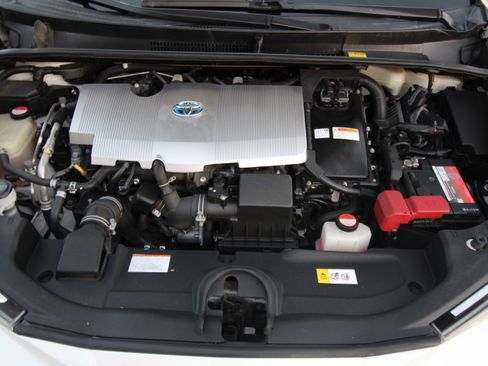 Used 2016 Toyota Prius Two image 51