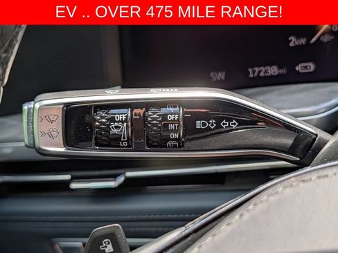 Used 2025 Cadillac Escalade IQ Luxury 2 w/ LPO, Premium Carpet Package AWD/4WD image 46