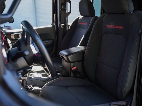 Used 2021 Jeep Wrangler Unlimited Rubicon w/ Steel Bumper Group image 22