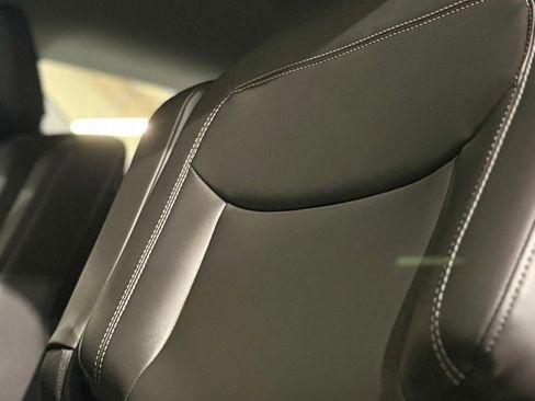 Used 2022 Ford Explorer XLT w/ Equipment Group 202A image 59