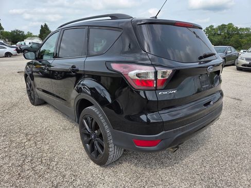 Used 2017 Ford Escape SE w/ Equipment Group 201A FWD image 6