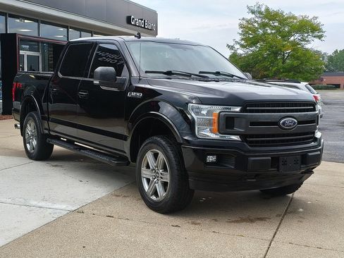 Used 2018 Ford F150 XLT w/ Equipment Group 302A Luxury AWD/4WD image 3