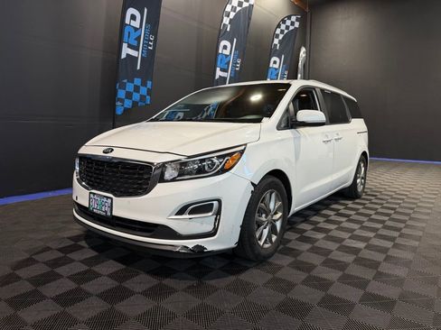 Used 2021 Kia Sedona EX image 1