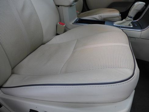 Used 2011 Lincoln MKZ FWD image 44